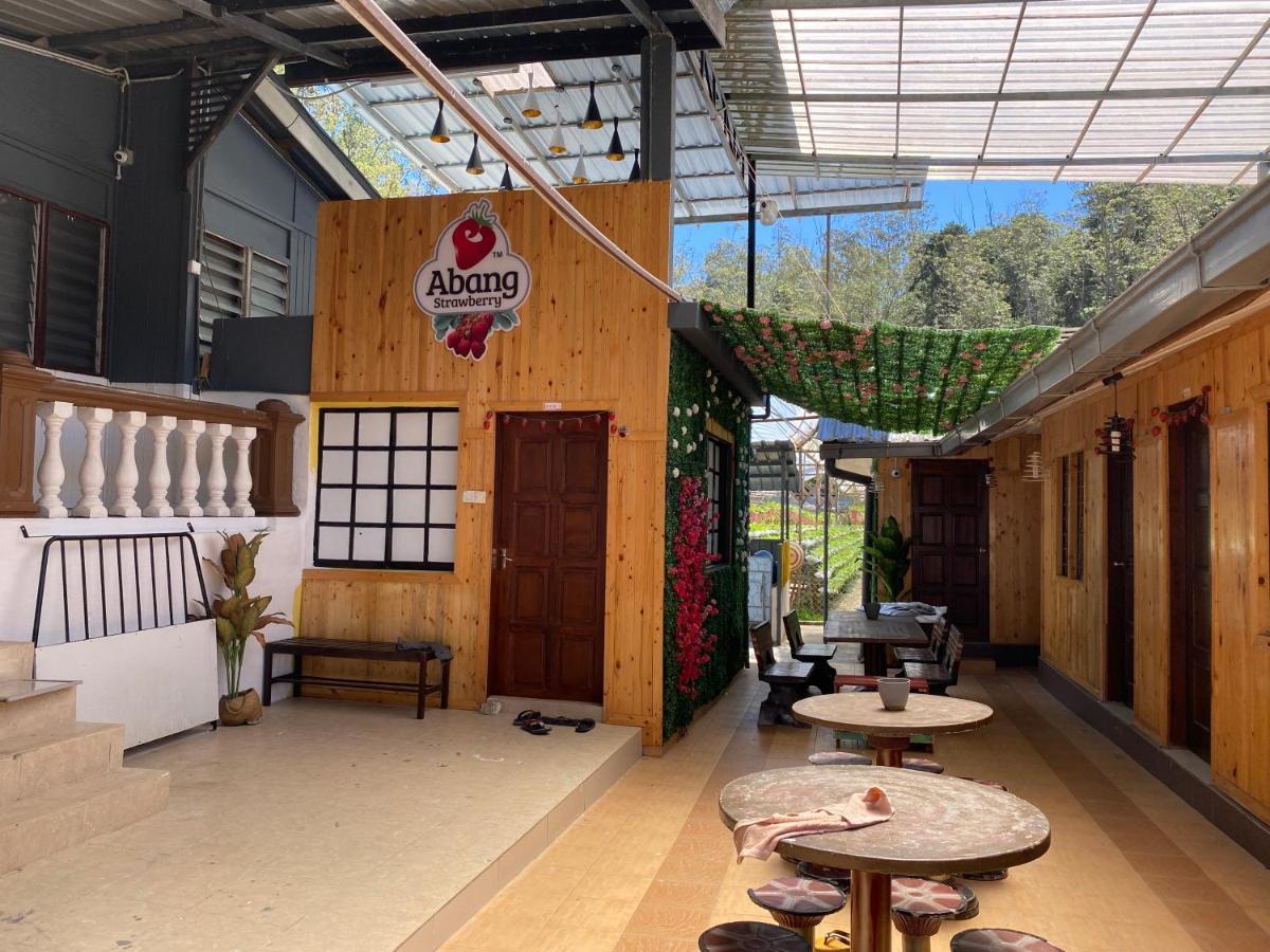 Aiza Homestay Opposite Abang Strawberry Taman Sedia Tanah Rata Zewnętrze zdjęcie