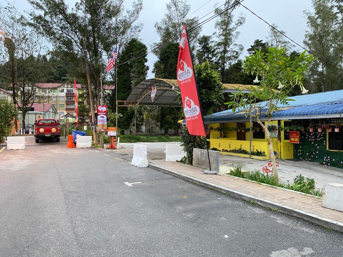 Aiza Homestay Opposite Abang Strawberry Taman Sedia Tanah Rata Zewnętrze zdjęcie