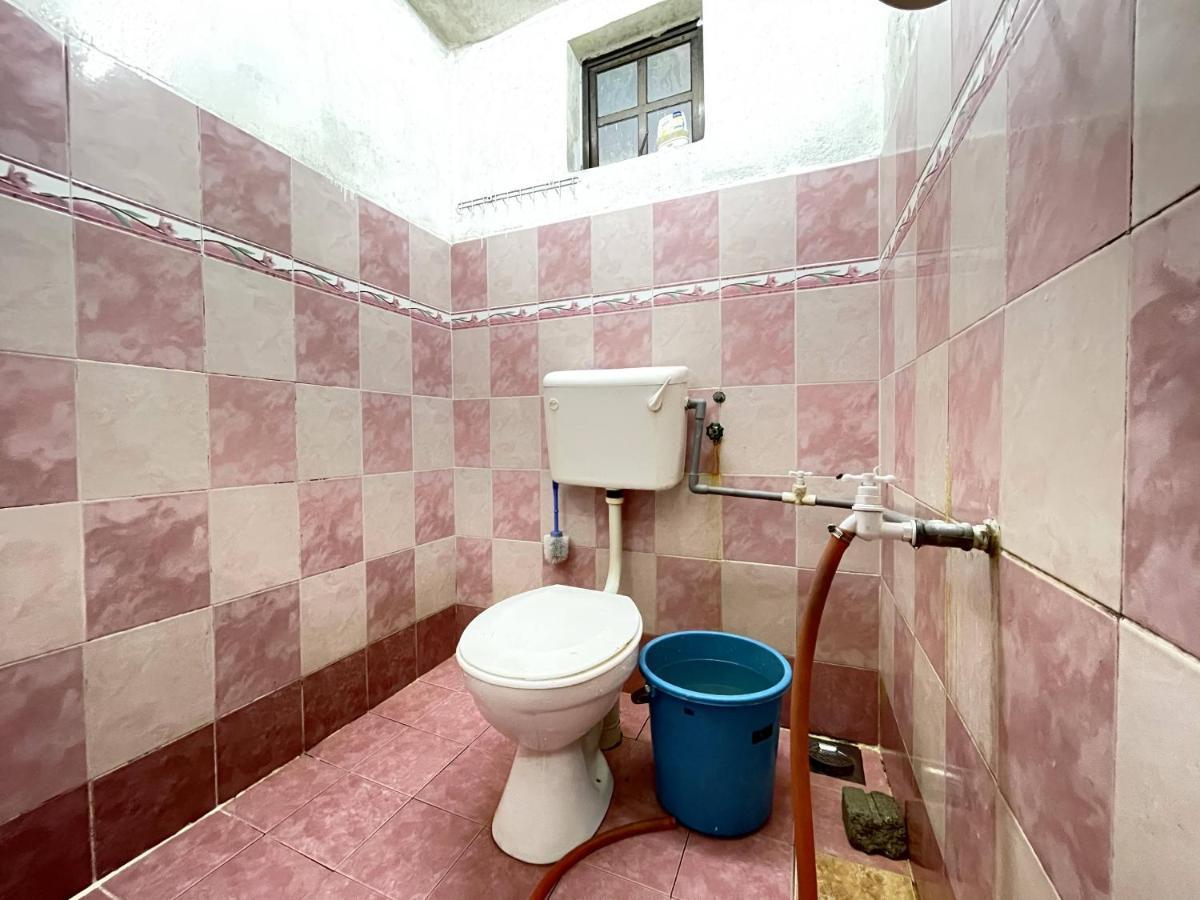 Aiza Homestay Opposite Abang Strawberry Taman Sedia Tanah Rata Zewnętrze zdjęcie