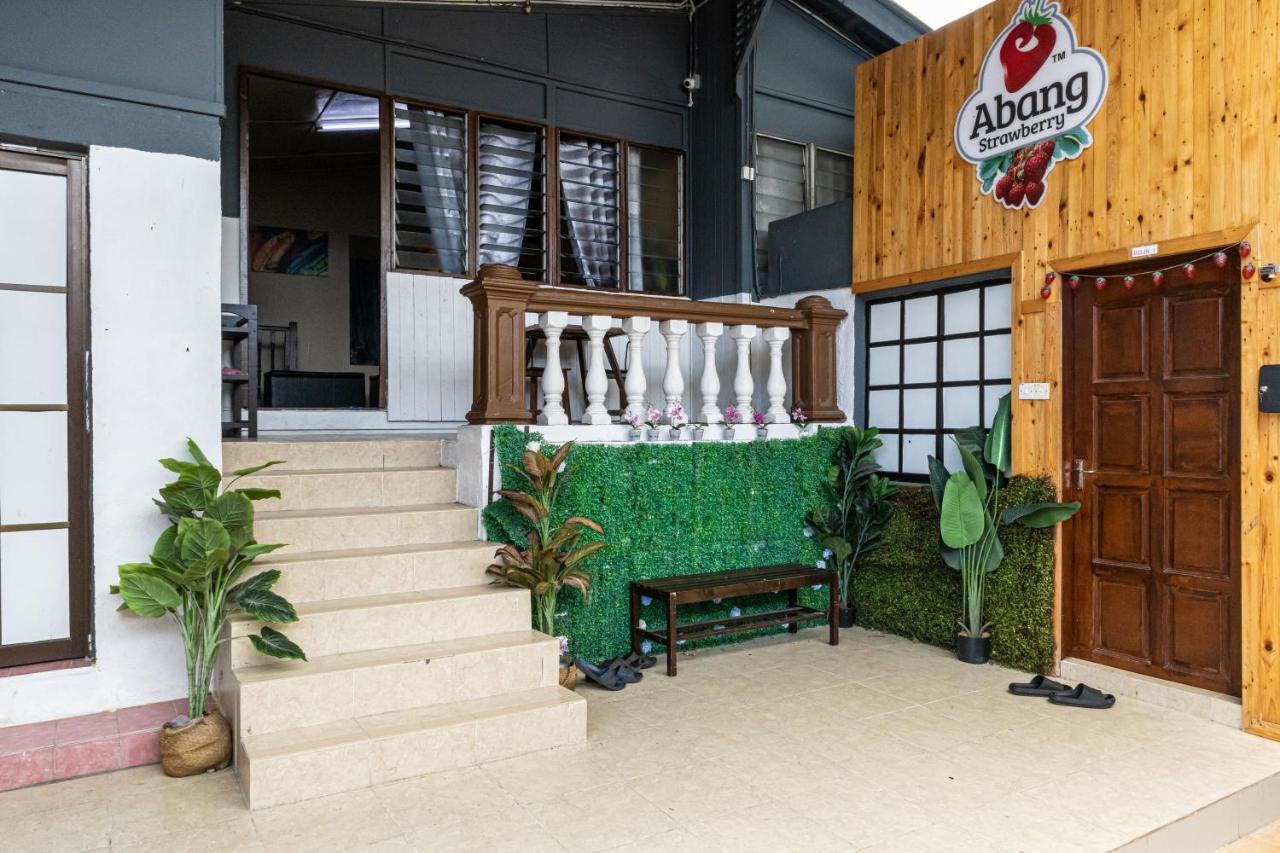 Aiza Homestay Opposite Abang Strawberry Taman Sedia Tanah Rata Zewnętrze zdjęcie